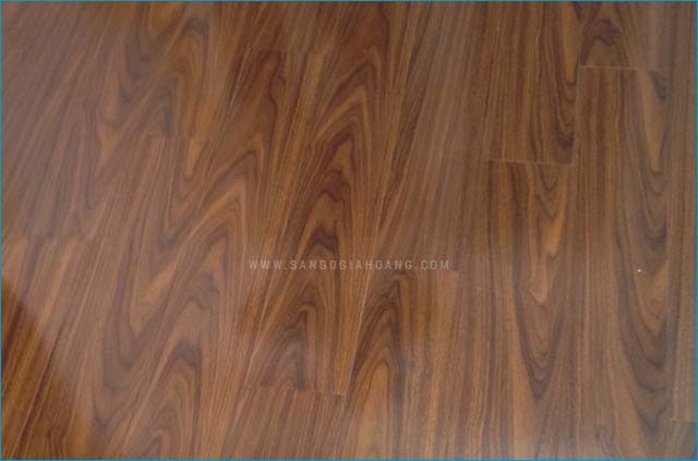Mẫu sàn gỗ Komos TB 905