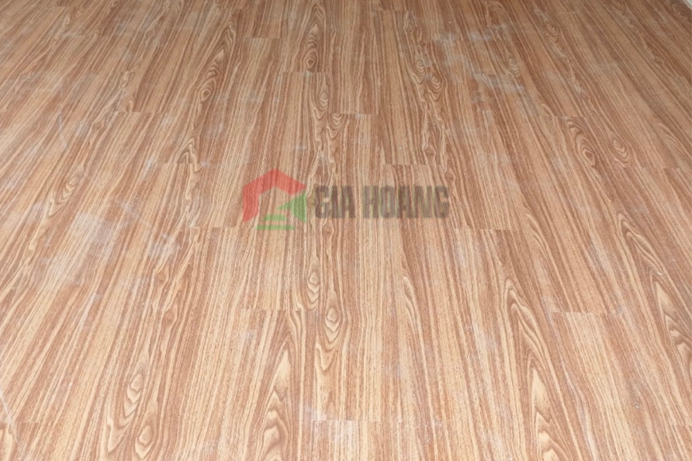 Nên Dùng Sơn Bảo Vệ Sàn Gỗ Chống Nước Nào?