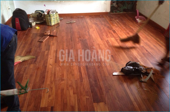 Hoàn thiện công trình sàn gỗ Căm Xe FJl quận 5 HCMC