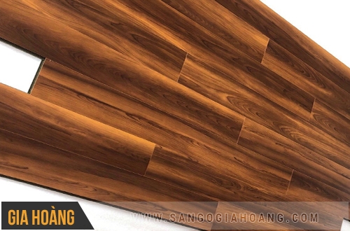 Mẫu sàn gỗ Povar 12mm giá 320.000 vnđ mã SB1203