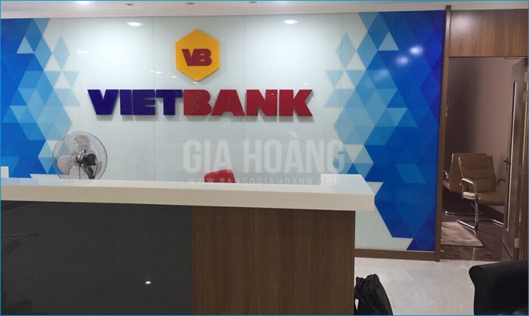 Lắp sàn gỗ cho ngân hàng VietBank