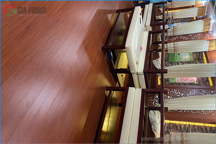 Công trình sàn gỗ lắp đặt cho thẩm mỹ viện quận 7 tphcm